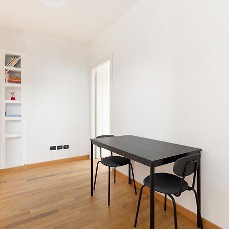 Milan Comfy Apartment X3 - With Balcony Exterior foto