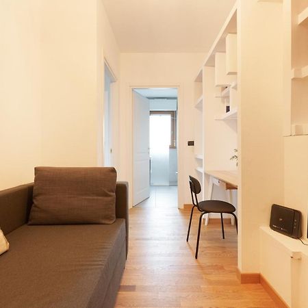 Milan Comfy Apartment X3 - With Balcony Exterior foto