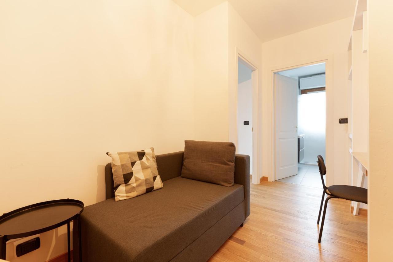 Milan Comfy Apartment X3 - With Balcony Exterior foto